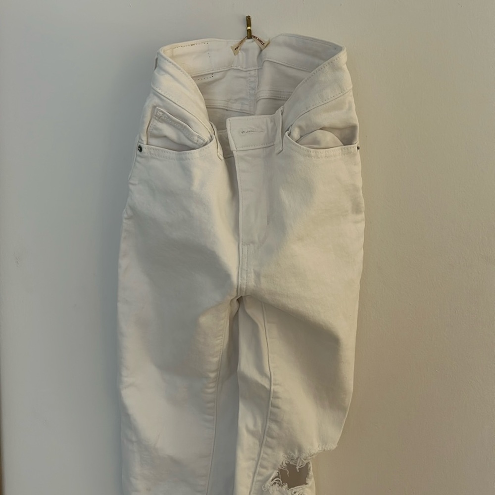 Levi’s white jeans